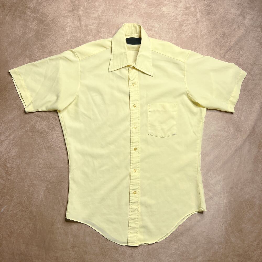 Vintage 70s Yellow Short Sleeve Dagger Collar Button Up Shirt Pastel Disco Retro